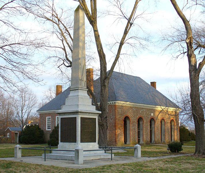 Hanover Courthouse and Confederate Monument
